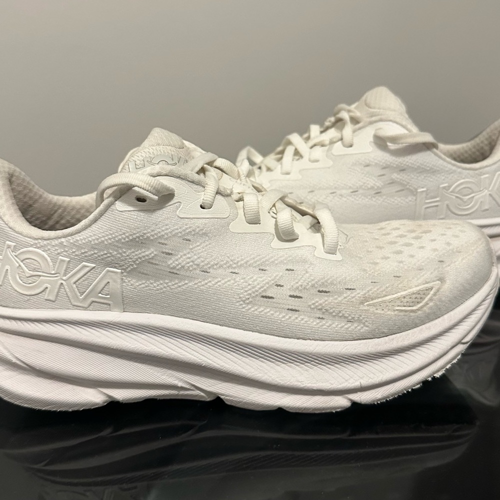 HOKA Clifton 9 Women's White Running Shoes